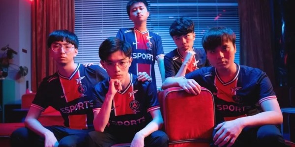  哈兰德连续五轮破门，领跑射手榜榜首  